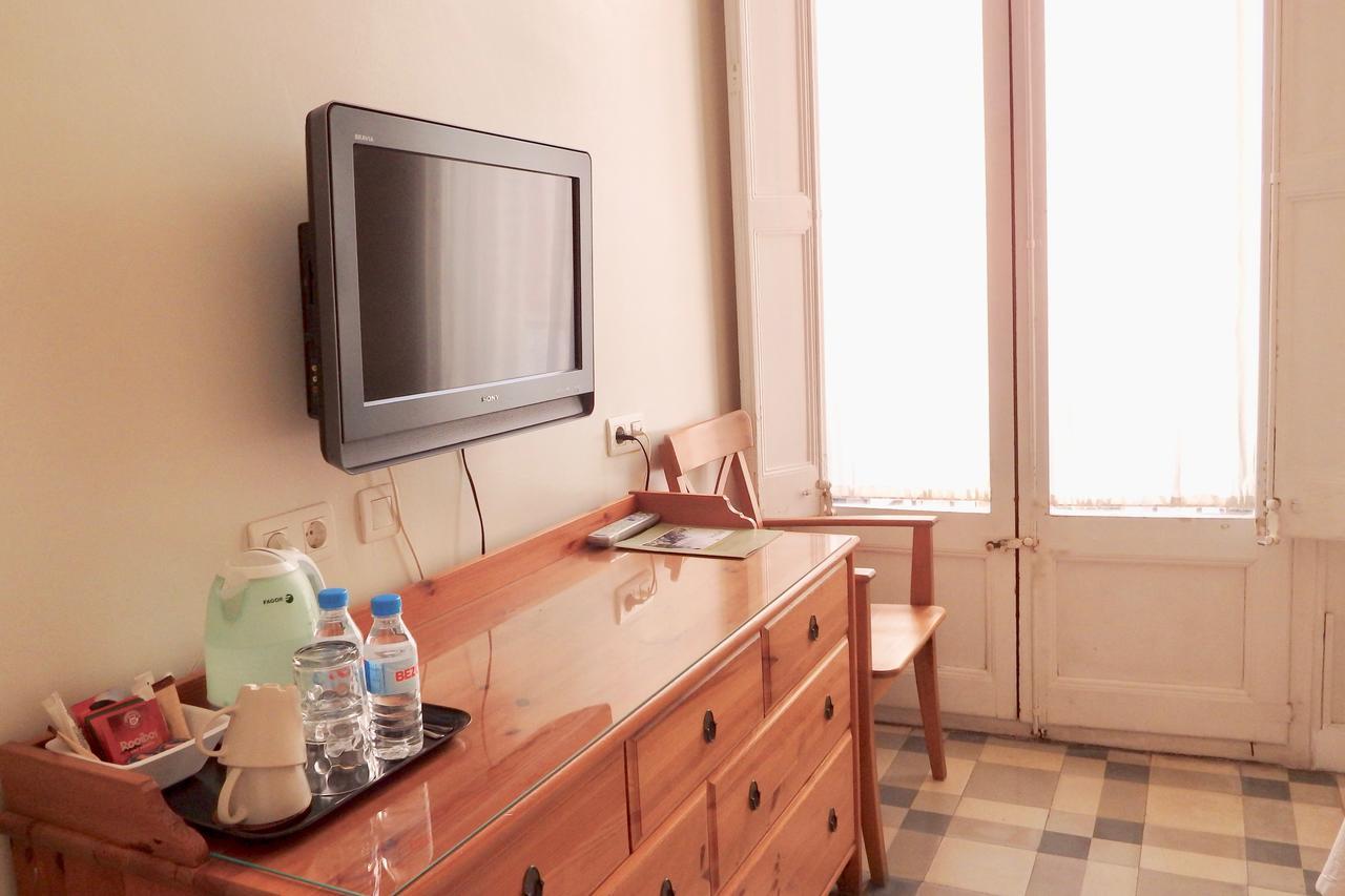 Hostal Poblenou Βαρκελώνη Εξωτερικό φωτογραφία